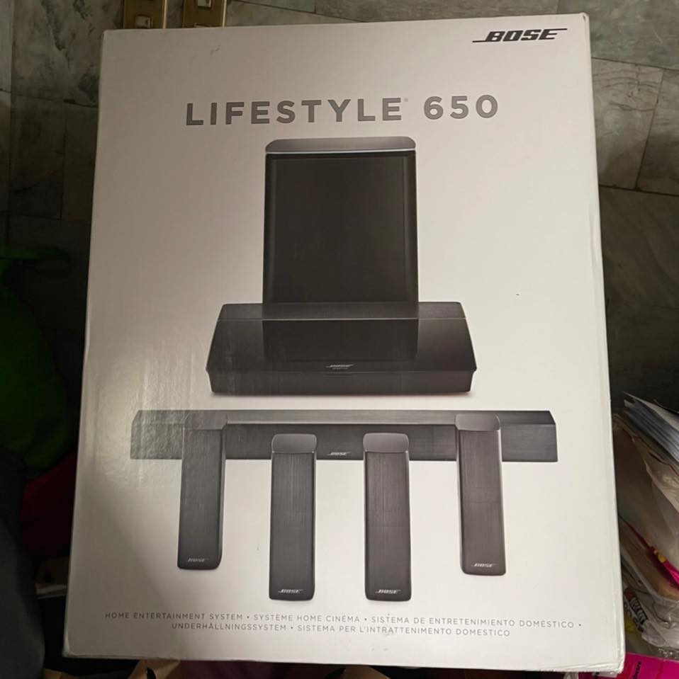Bose 650 Lifestyle Home Theater.jpg